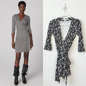 Diane Von Furstenburg New Julian Silk Jersey Wrap Dress in Black White Size 2